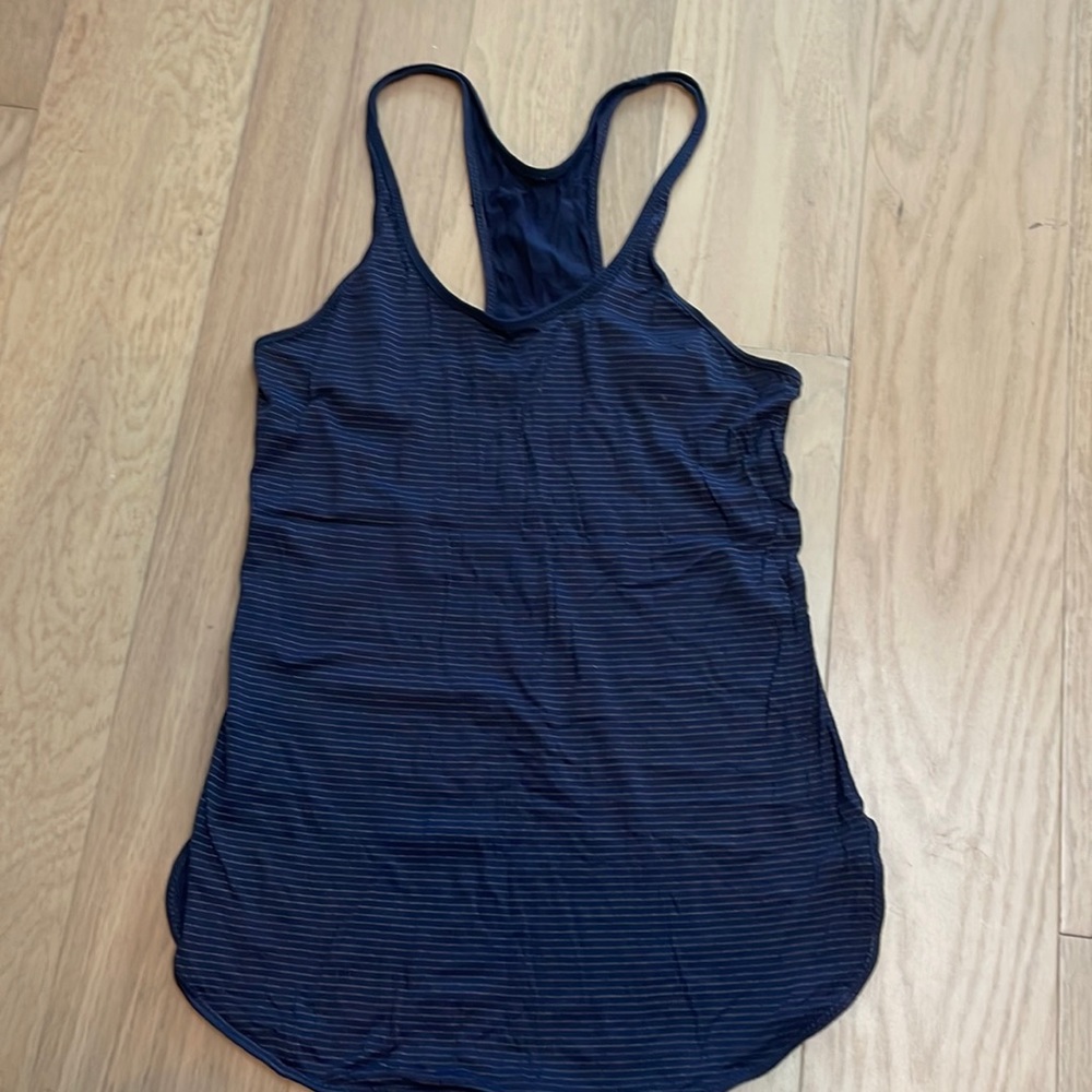 Lululemon navy blue tank